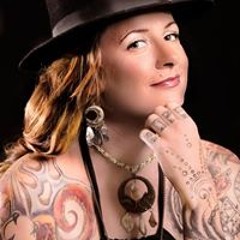 Caroline Holmes