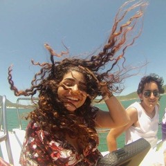 Livia Gomes H.