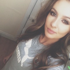 HollyMatthews01