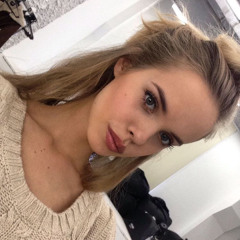 Julia Baxter