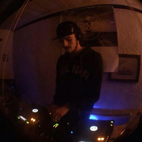 DJ Pelure’s avatar