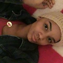 Cierra Moschino Wealleans