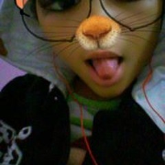 Aysha L Smith