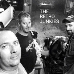RETRO JUNKIES