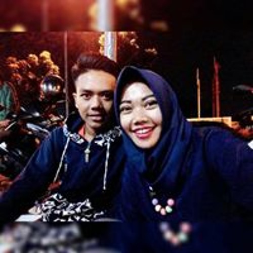 Dwitasari - Mungkin Hanya Aku by dwitasari - Listen to music