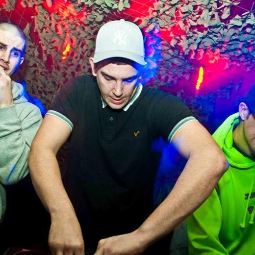 Follow Me Preview (Out 05/06/2013)