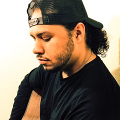 Roberto Martinez   (Singer/Songwriter/Producer)