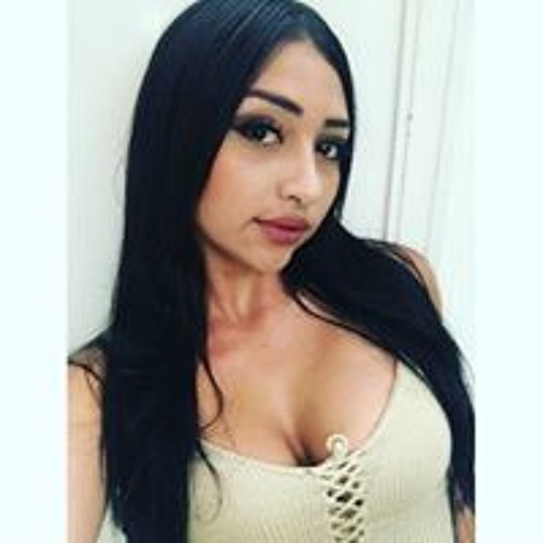 Maleja Patiño’s avatar