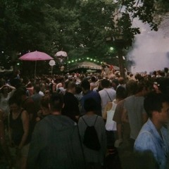 Wasistdenhierpassiert