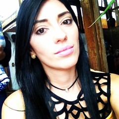 Anna Caroline Menezes