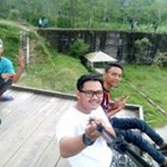 Fario Clynton Lolowang