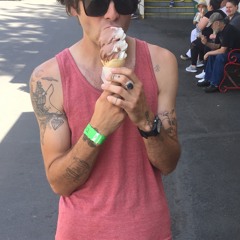 CHUMPCHANGE/TINYFACE