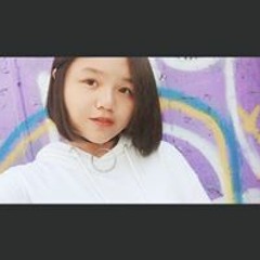 洪薇雅
