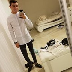 Yossi Hougi