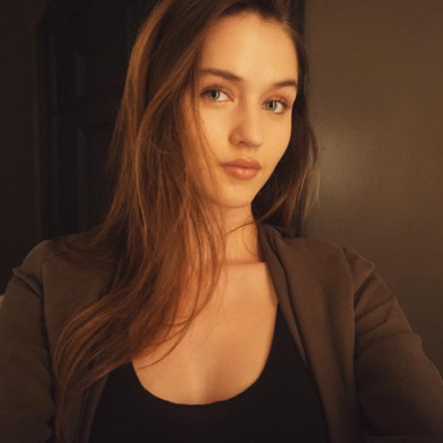 Arianna Hodges’s avatar