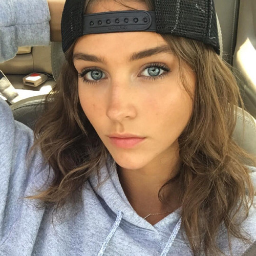 Allison Curry’s avatar