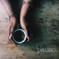 pause.