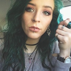 Lyric Oksana Hallford