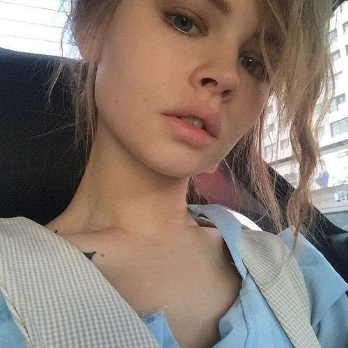 Chloe Mayer’s avatar