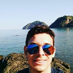 Alexander Mora Arroyo