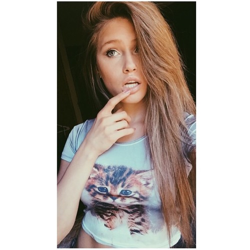 Anna Harris’s avatar