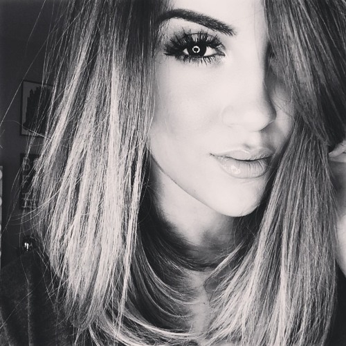 Chloe Campos’s avatar
