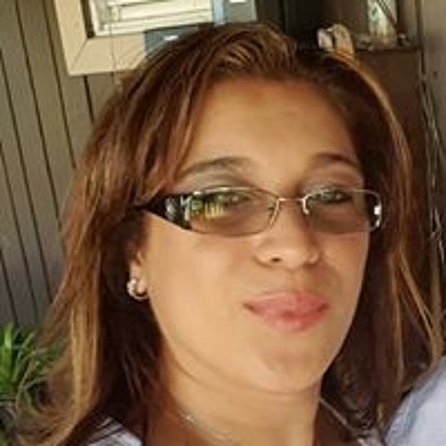 Luz Nieves’s avatar