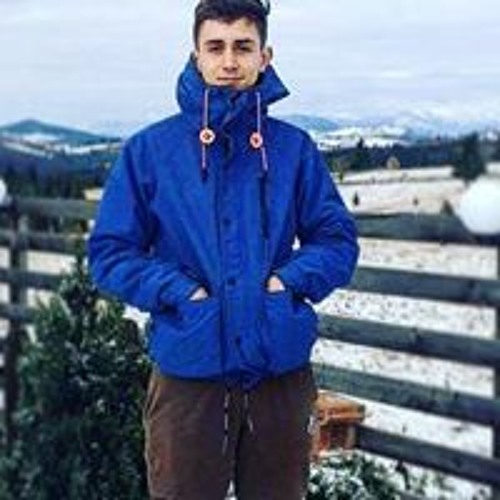 De ce ma privești și taci