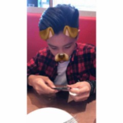 (づ｡◕‿‿◕｡)づ