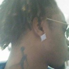 pop | made on the Rapchat app (prod. by QUEENEESH)