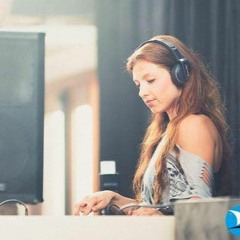 D vd Zanden - DJ Nikki D