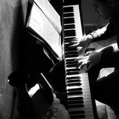 Islem The Pianist