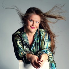 Marigona Qerkezi Soprano