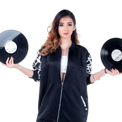 Stream Deejay Sally music | Listen to songs, albums, playlists for free ...