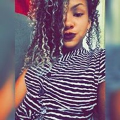 Cauane Almeida