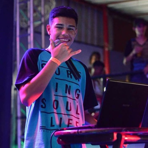 MTG - DJ RUAN QUE TA TOCANDO E HOJE QUER PEGAR A CAROL ( DJ RUAN MENEZES )