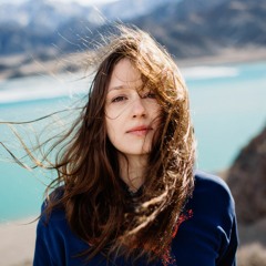 Oksana Shuvalova
