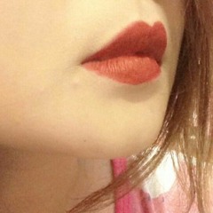 Mắt Hơi Đỏ