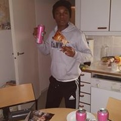 Edwards Dwayne Sikukutu