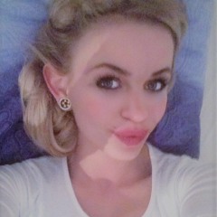 MaddyD.
