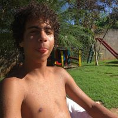 Lucas Santos’s avatar