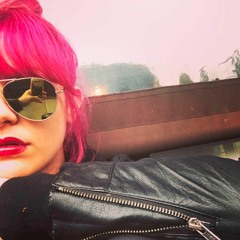 LinZeeNicole