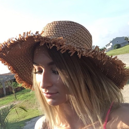 Camila Jacques’s avatar