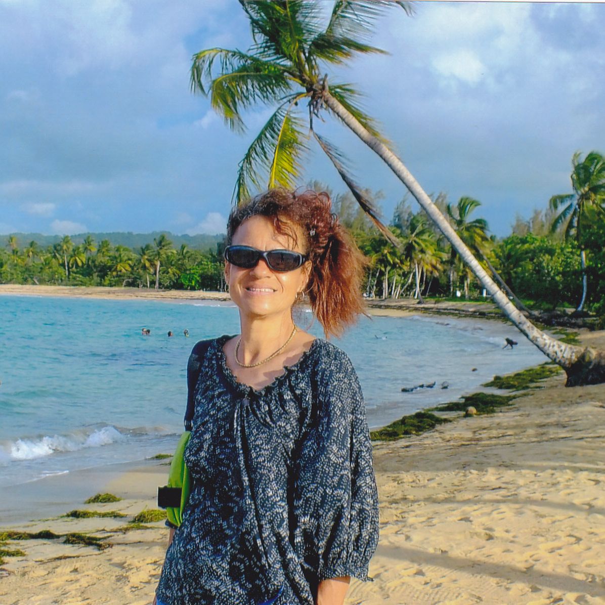 Janet Lago (BOLEROS ROMANTICOS TROPICALES)al piano
