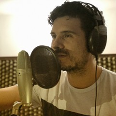 Locutor Andrés Alzate