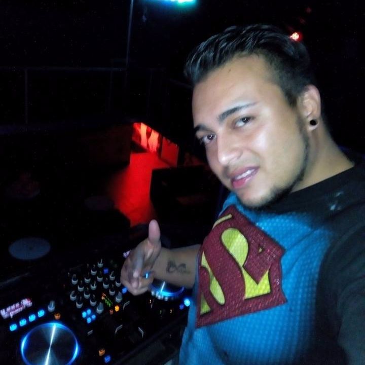 Dj Cris becquer