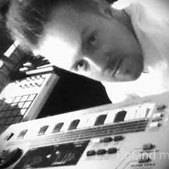 DEE-O (Balazs Dioszegi)