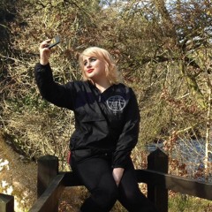 Lynsey Hazeldine