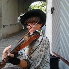 Carmen Lindam