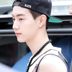 ศศิธร ก้อนทอง